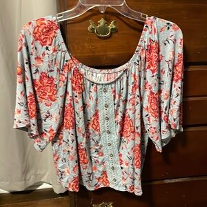 Mudd L Grey/Red Floral Flowing Jersey Crop Top